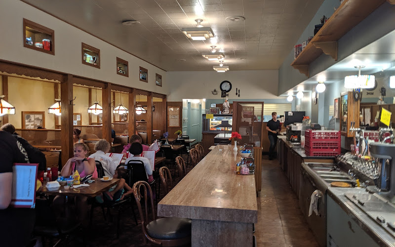 Elk Restaurant