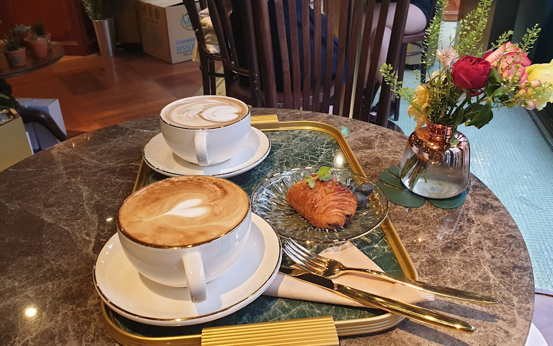 CACHI Flower Cafe Gangnam