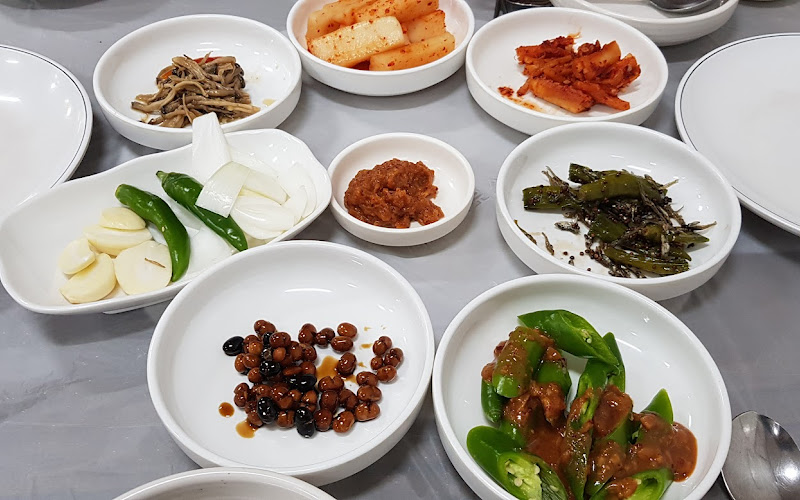 앞산옻닭앞산생오리마을