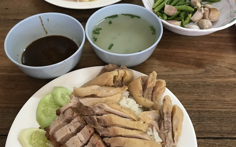 Khao Moo Daeng Jae Waen