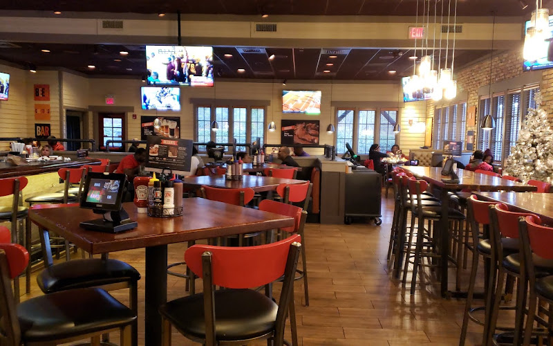 Smokey Bones Lithonia