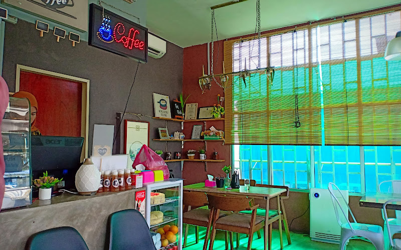 Damai Cafe and Car Wash