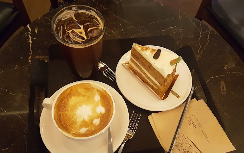 Hands Coffee