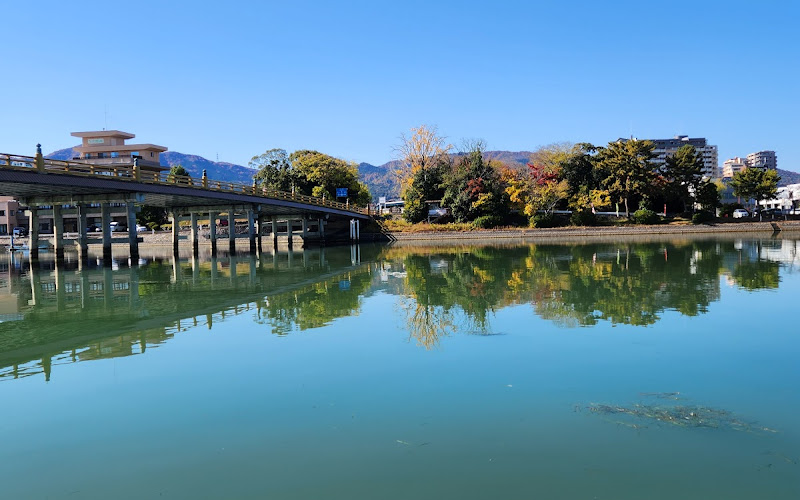 瀨田唐橋 ビワイチ出発の地 石標