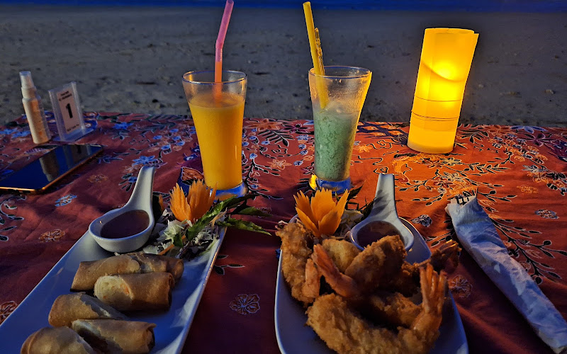 iQ bar &​ restaurant​