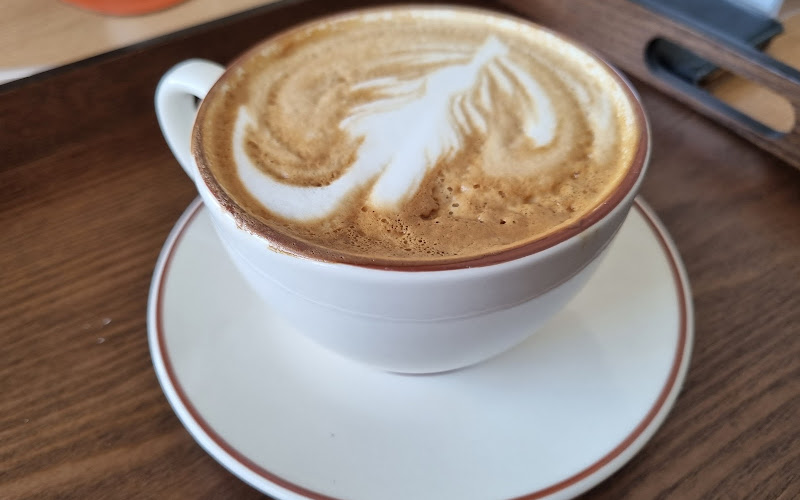 Dalsomi Cafe (달소미카페)