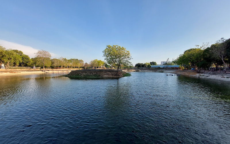 ワット・セーンスック