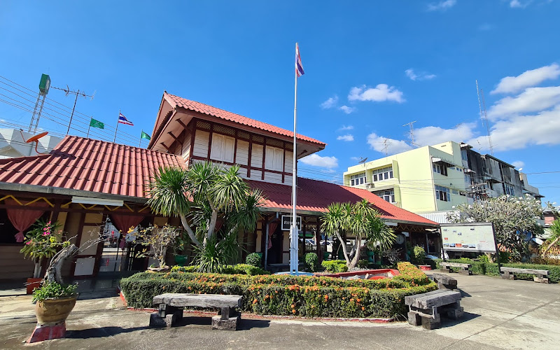 ร้านสมศรี ยำ สวรรคโลก