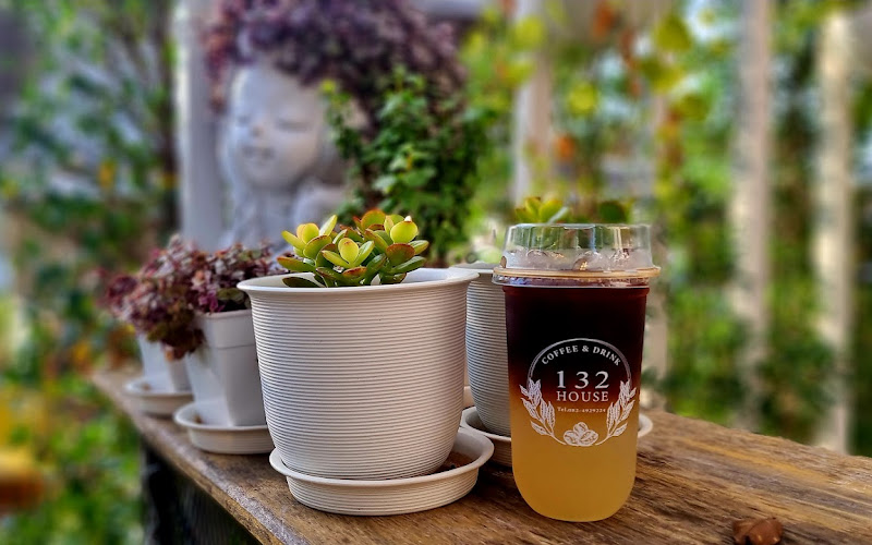 132 ホーム コーヒー & ドリンク