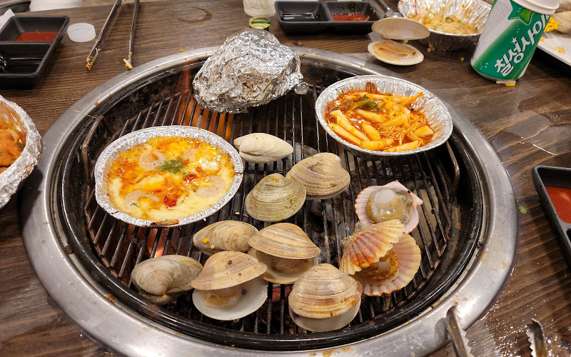 청춘조개 월미도직영점