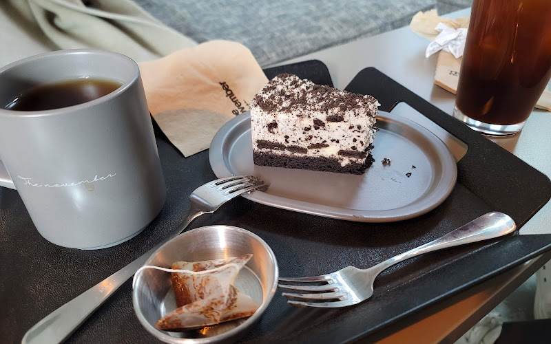 The November 라운지 하남풍산역