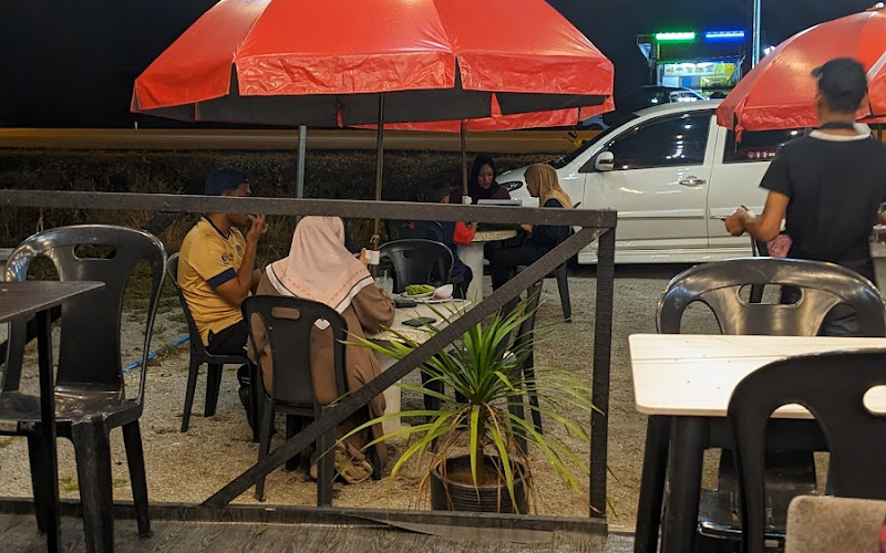 You&Me Thai Street And Western