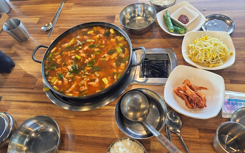 고마돼지찌개