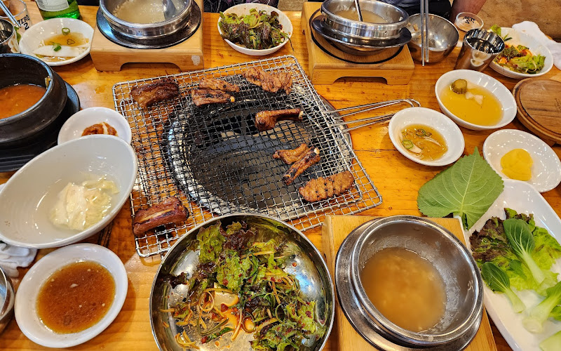 맛동산숯불갈비전문점
