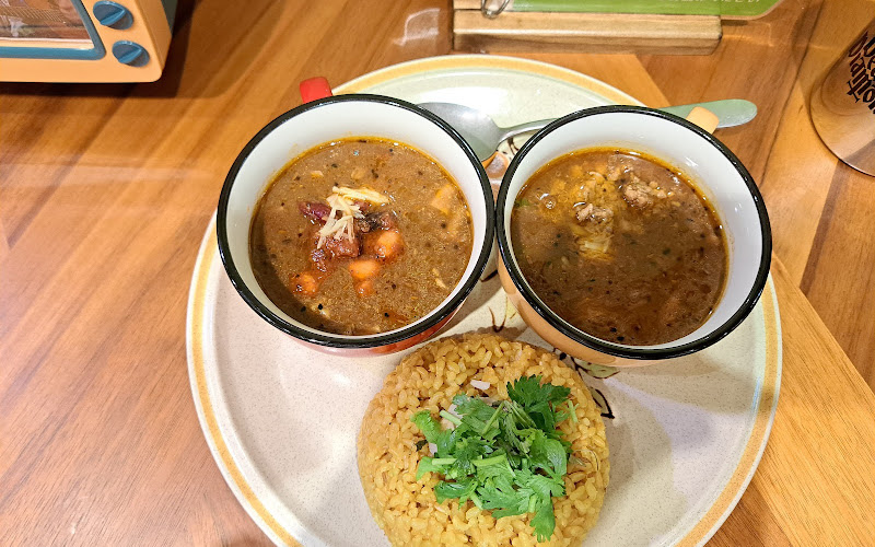 スパイスカレー さんとよん