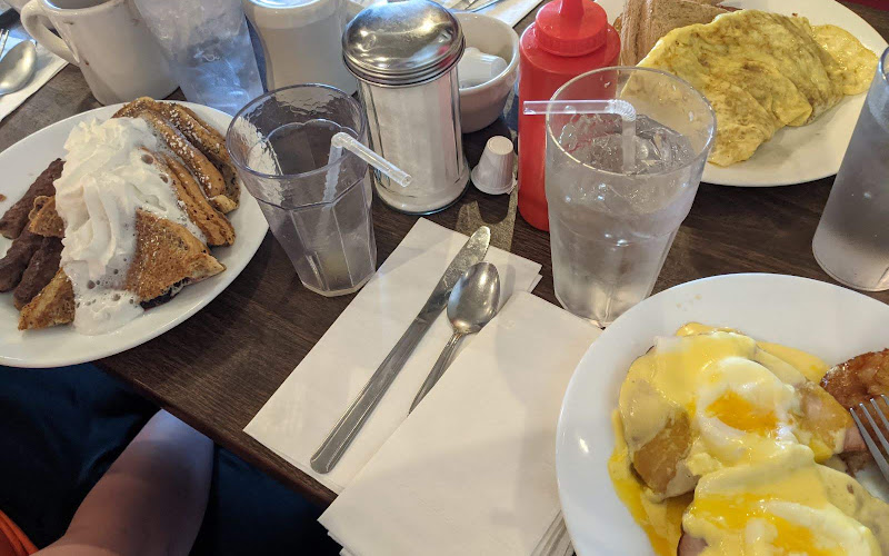 Yankee Village Restaurant