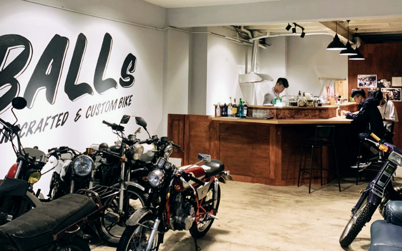 BALLs custom & cafe 丸製