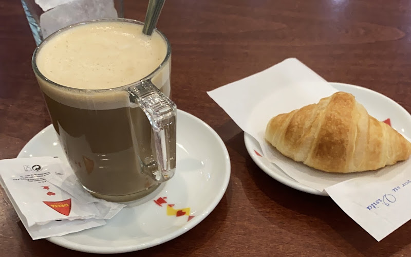 La Camelia Cafetaría