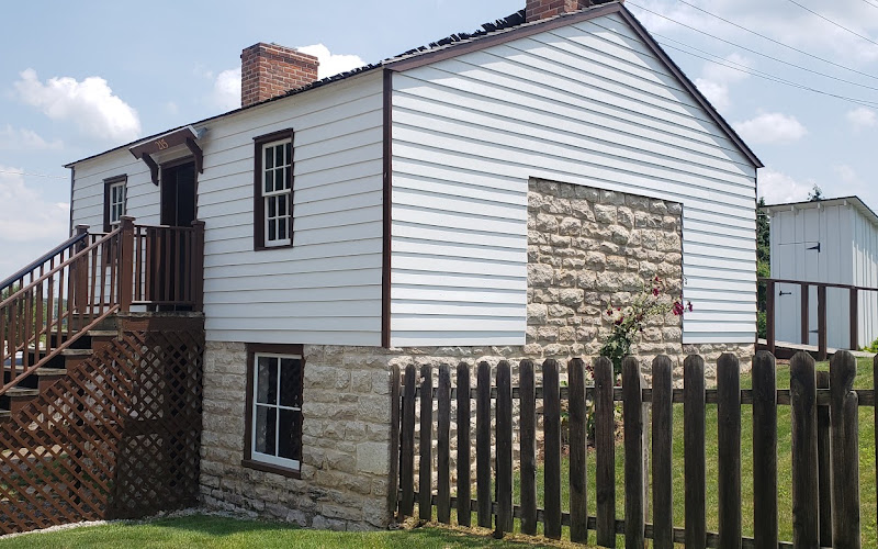 Huckleberry Finn House