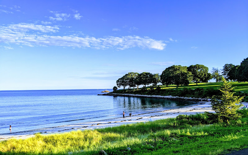 Hole In The Wall Beach