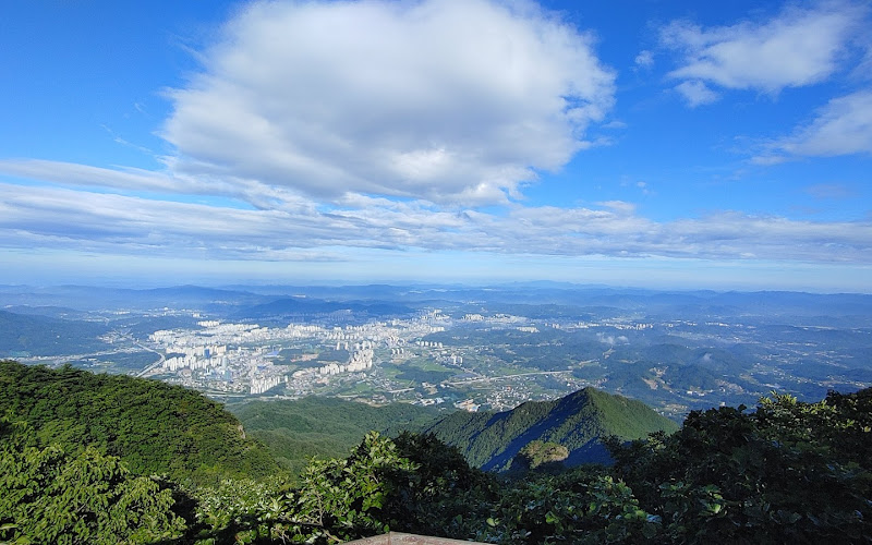 Chiaksan hyangrobong