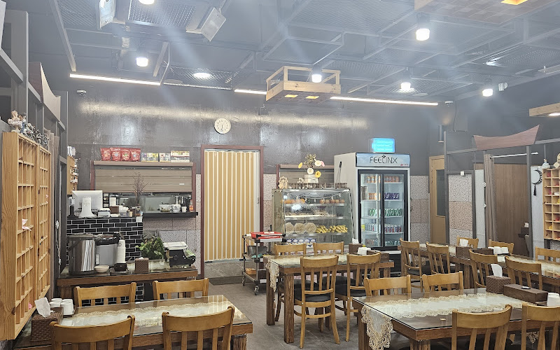 مطعم باب اليمن Bab Alyemen restaurant