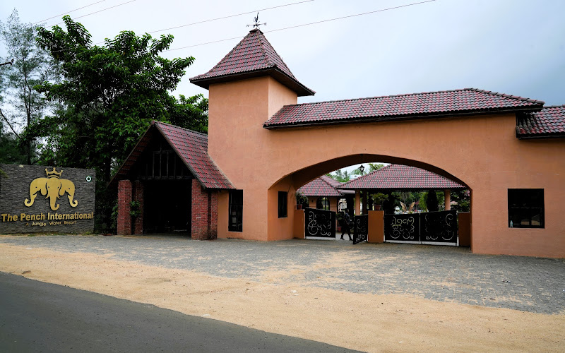 ザ・ペンチ・インターナショナル, A ジャングル・ウォーター・リゾート