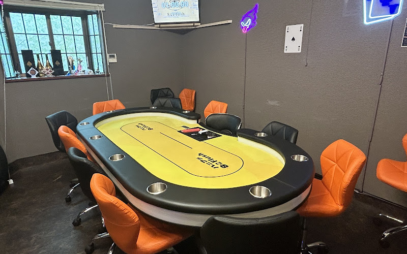 82Flush 土浦 ポーカー