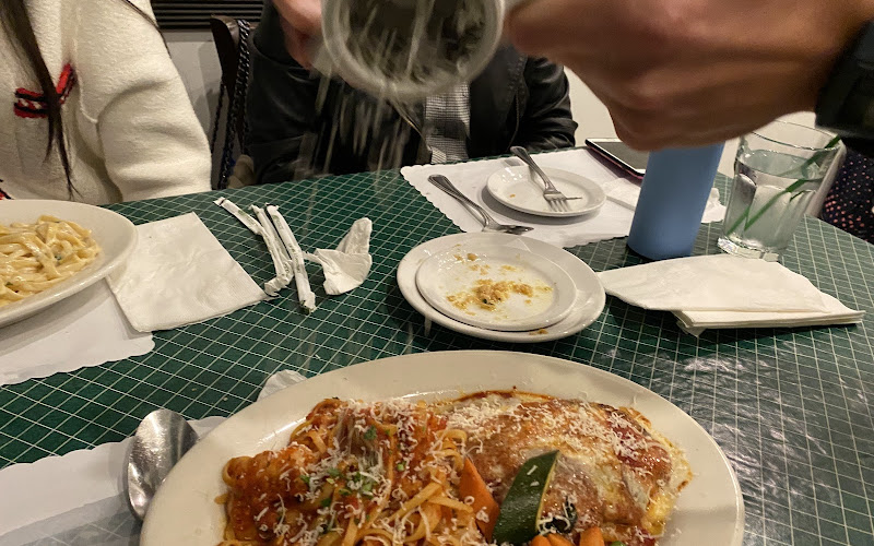 Mama D's Italian Kitchen