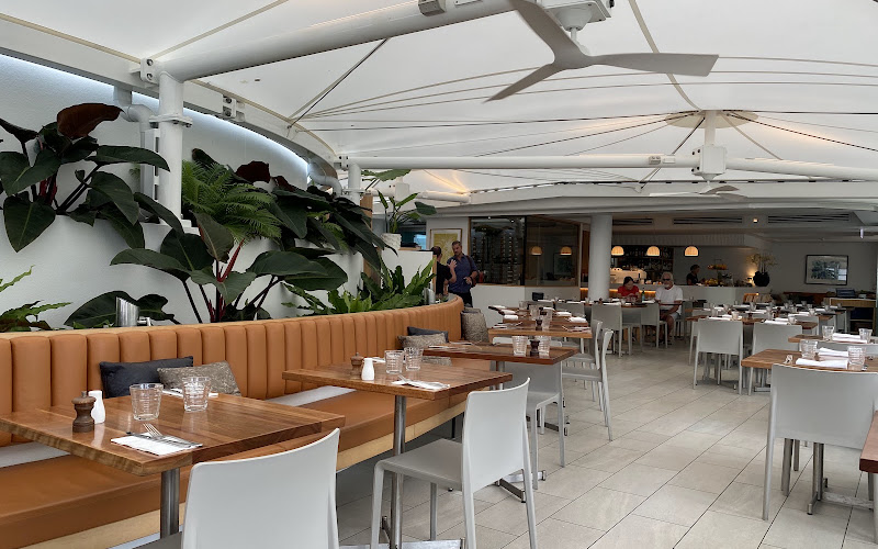 Season Restaurant & Bar