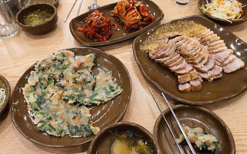 그집 보쌈 칼국수