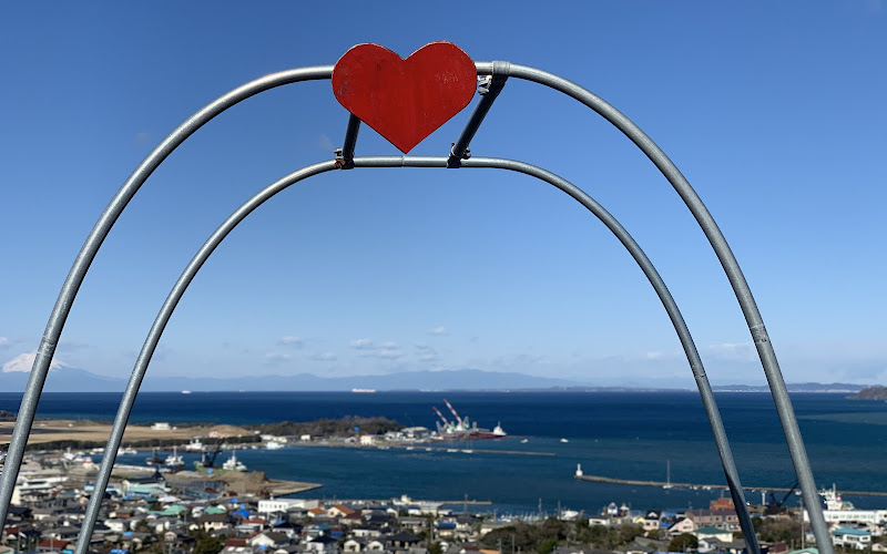 Lover's Sanctuary Monument, Shiroyama Park Viewing Area
