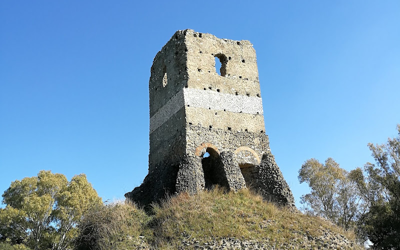 Mausoleo di Pompeo Magno o Torre Selce