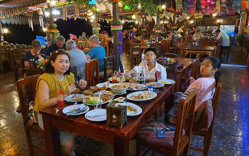 ขนมจีนป้าเล็ก