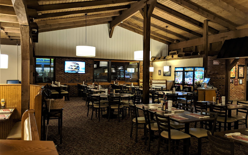 Hoss's Steak & Sea House