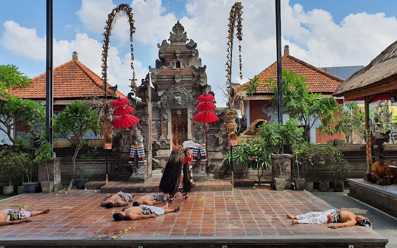 Barong Tanah Kilap - Sari Wisata Budaya BALI