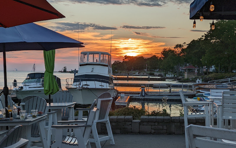 Dockers Waterfront Bar and Restaurant