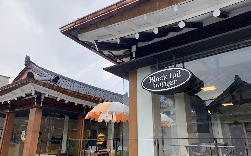 Black Tail Burger