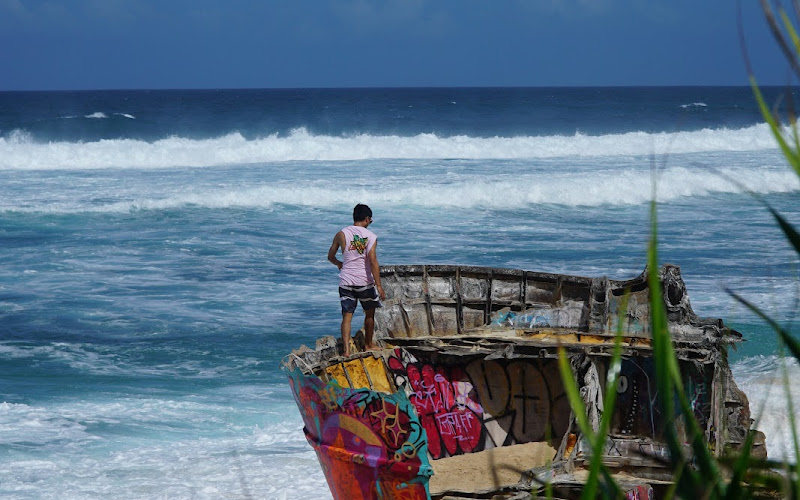 nunggalan beach