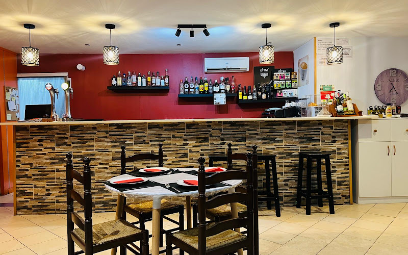 La Roca Bar Restaurant