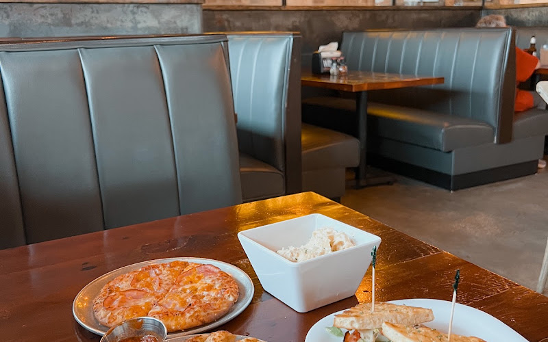 Crust Pizza Co. - Baton Rouge