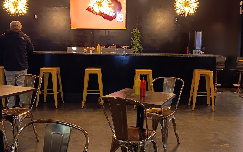 Mason’s Hot Dogs & Burgers