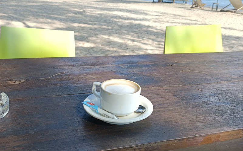 Long Beach bungalow bar & restaurant