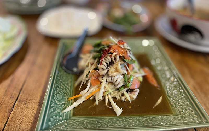 ร้านส้มตำล้นครก