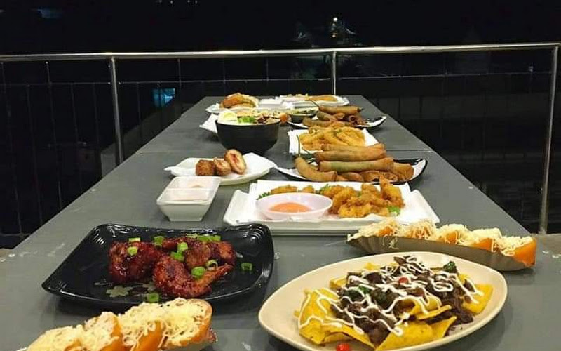 Olympuz Resto & Chill