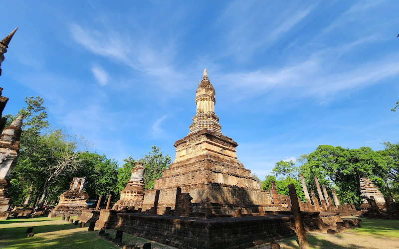 Wat Chedi Chet Thaew