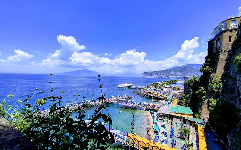 Spectacular view and stairway to beach