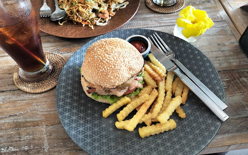 Living Tree Bali Cafe