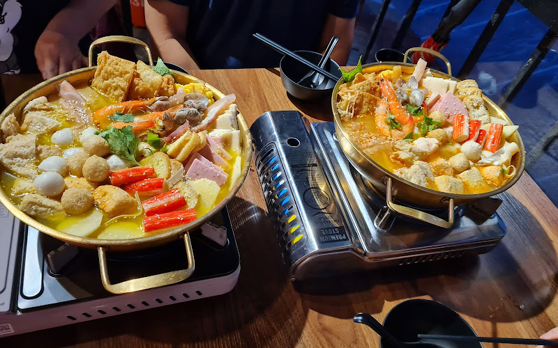 InstaFish Steamboat Restaurant