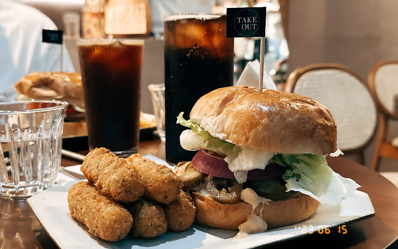 Takeout burger & cafe 內湖店